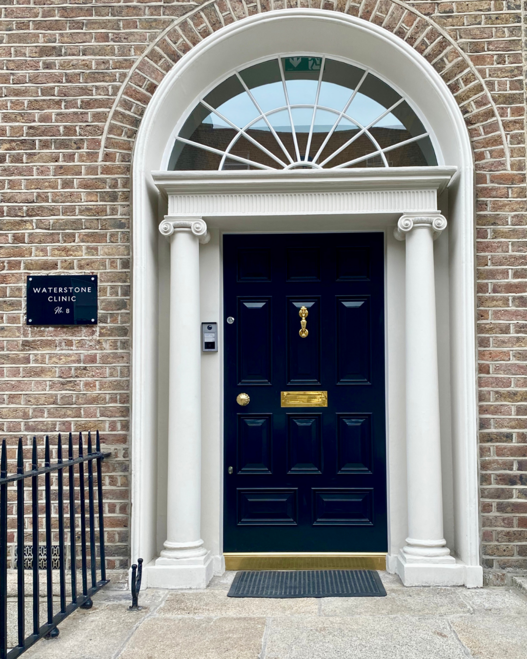 Waterstone Clinic Dublin front door